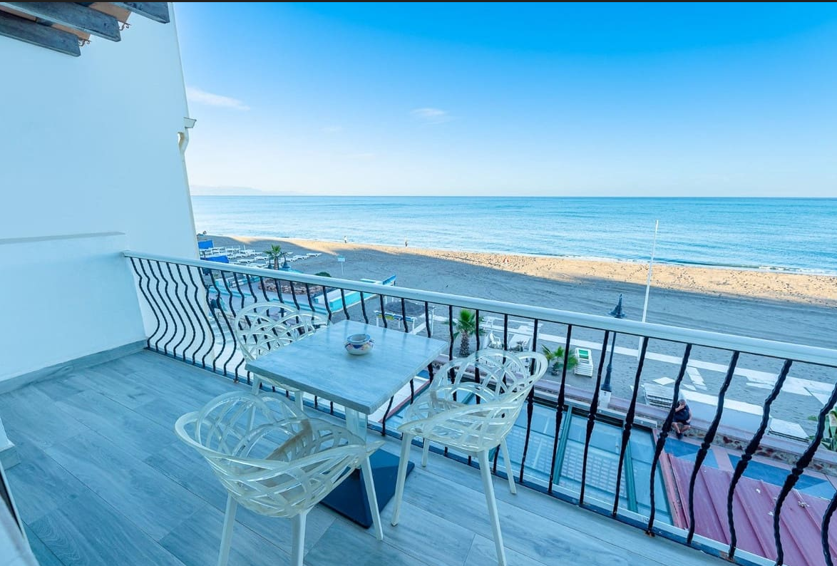 Beachfront Boutique Hotel — Torremolinos
