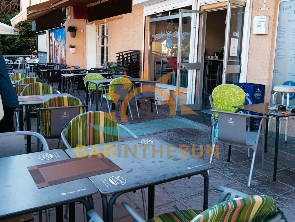 Café bar for sale in Benalmádena