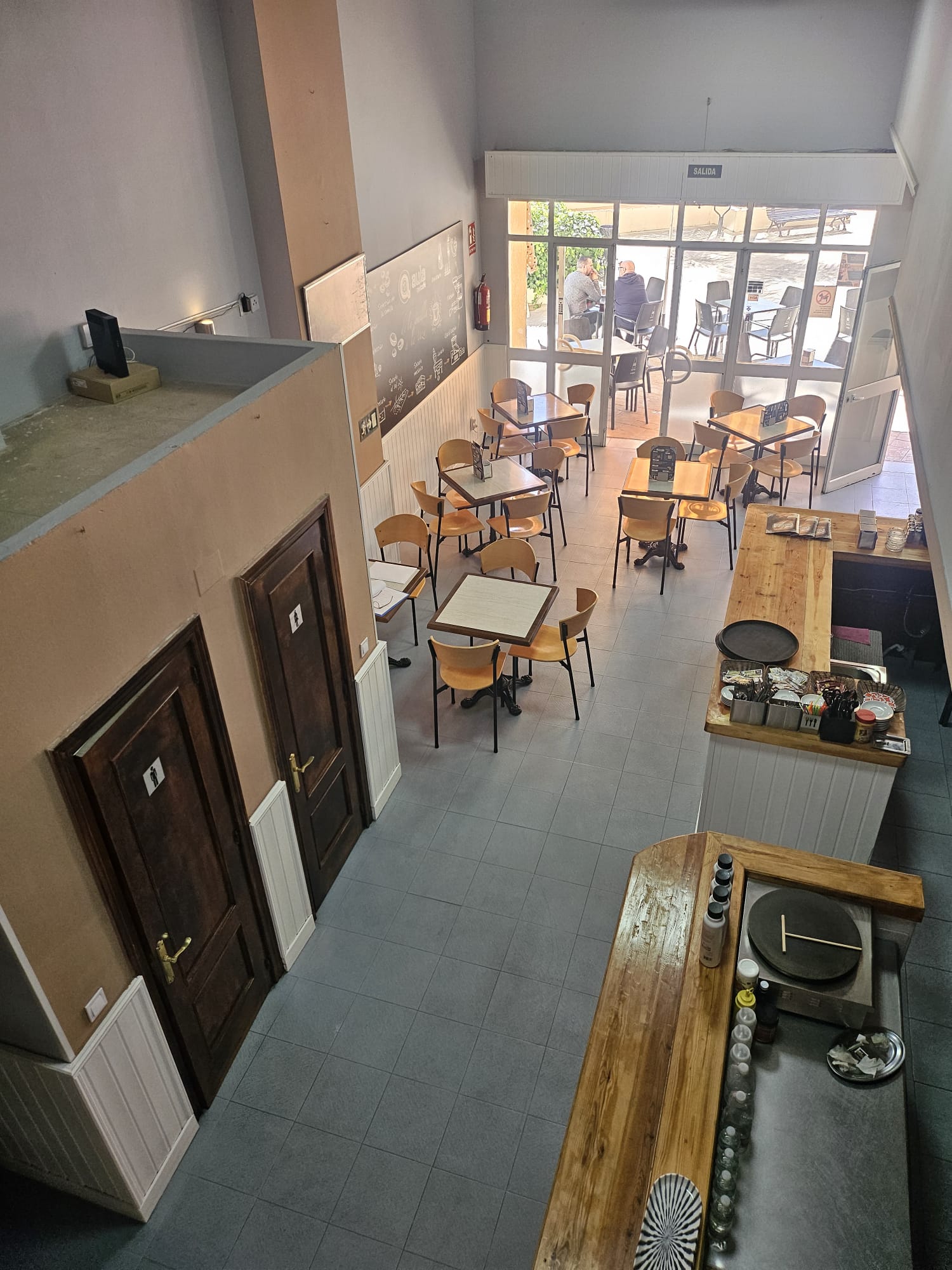 Cafeteria / Churrería with Sunny Terrace – Excellent Opportunity in a Growing Area — 4