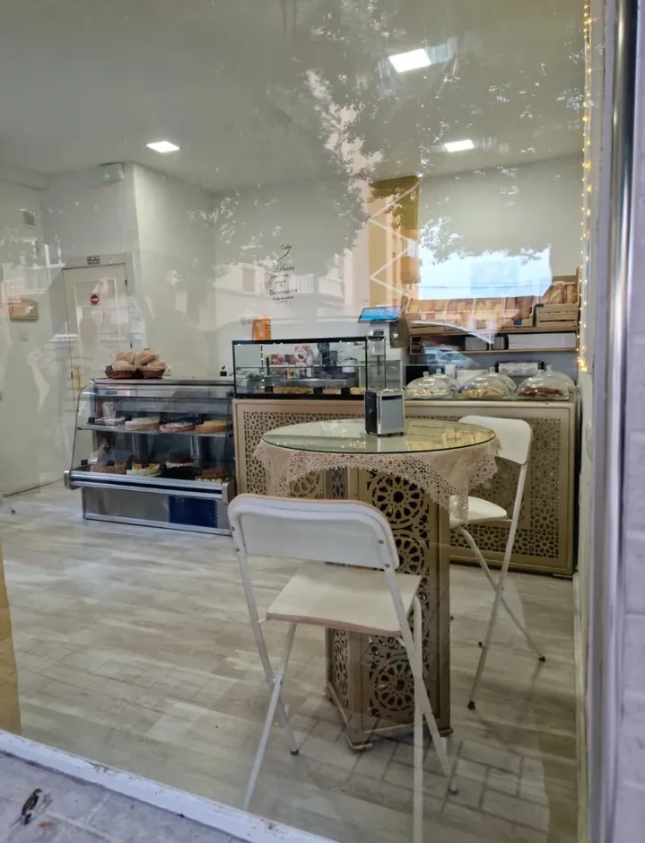 Charming Bakery for Transfer in Málaga City Centre – Ideal for Starters