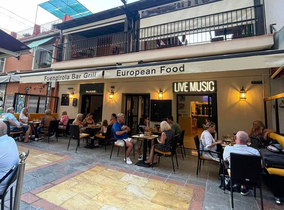 Modern Trendy Bar-Restaurant — Fuengirola Centre