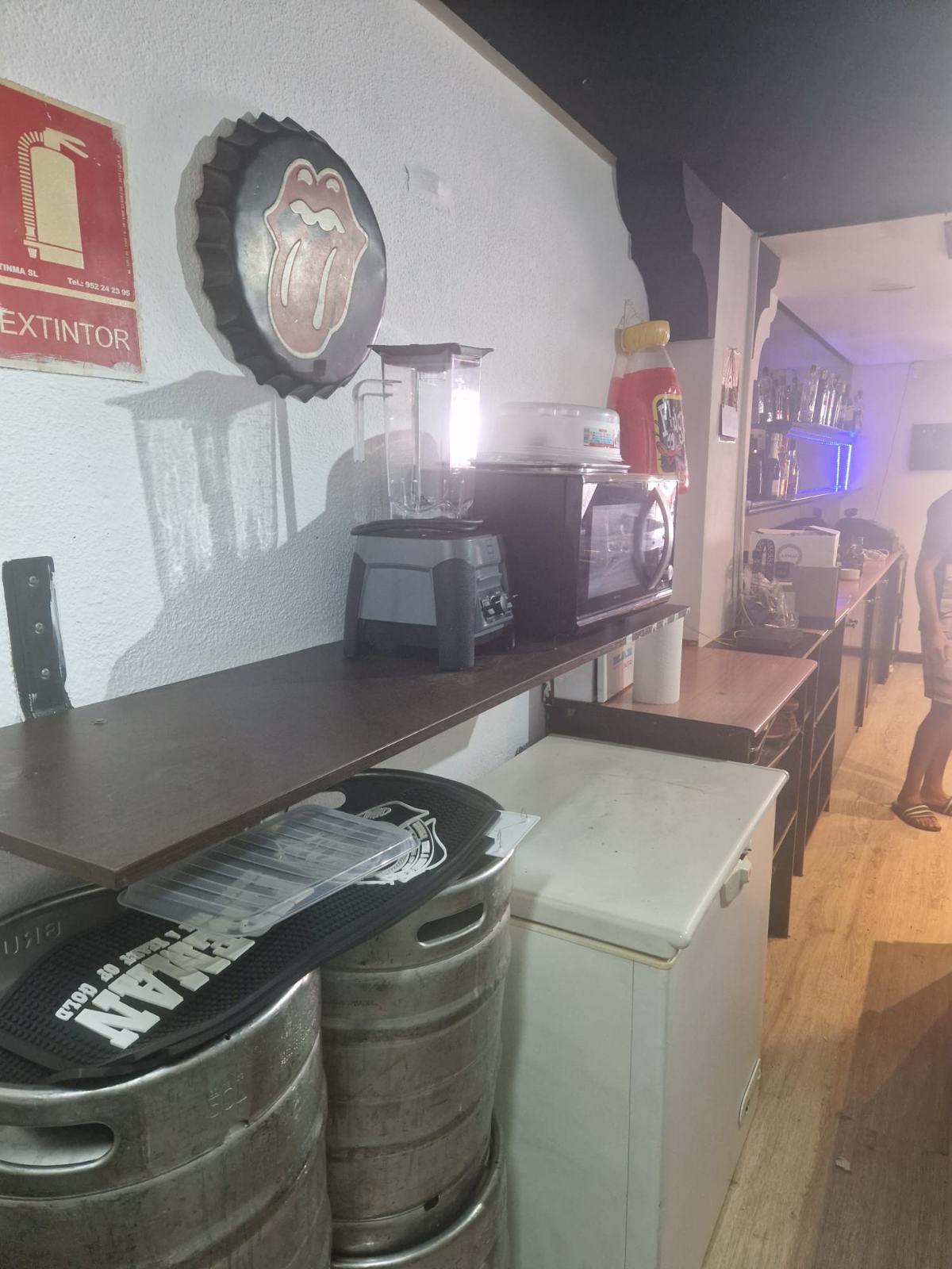Bar Restaurant Het Kleine Regthuys — Prime Location La Carihuela — 12