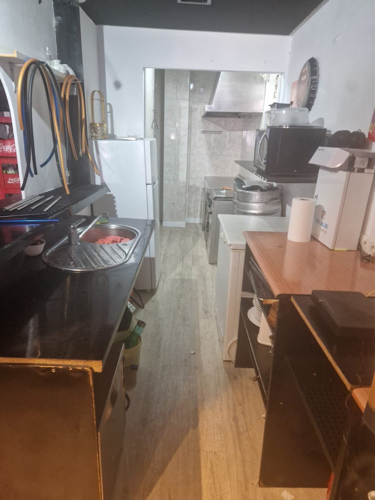 Bar Restaurant Het Kleine Regthuys — Prime Location La Carihuela — 15