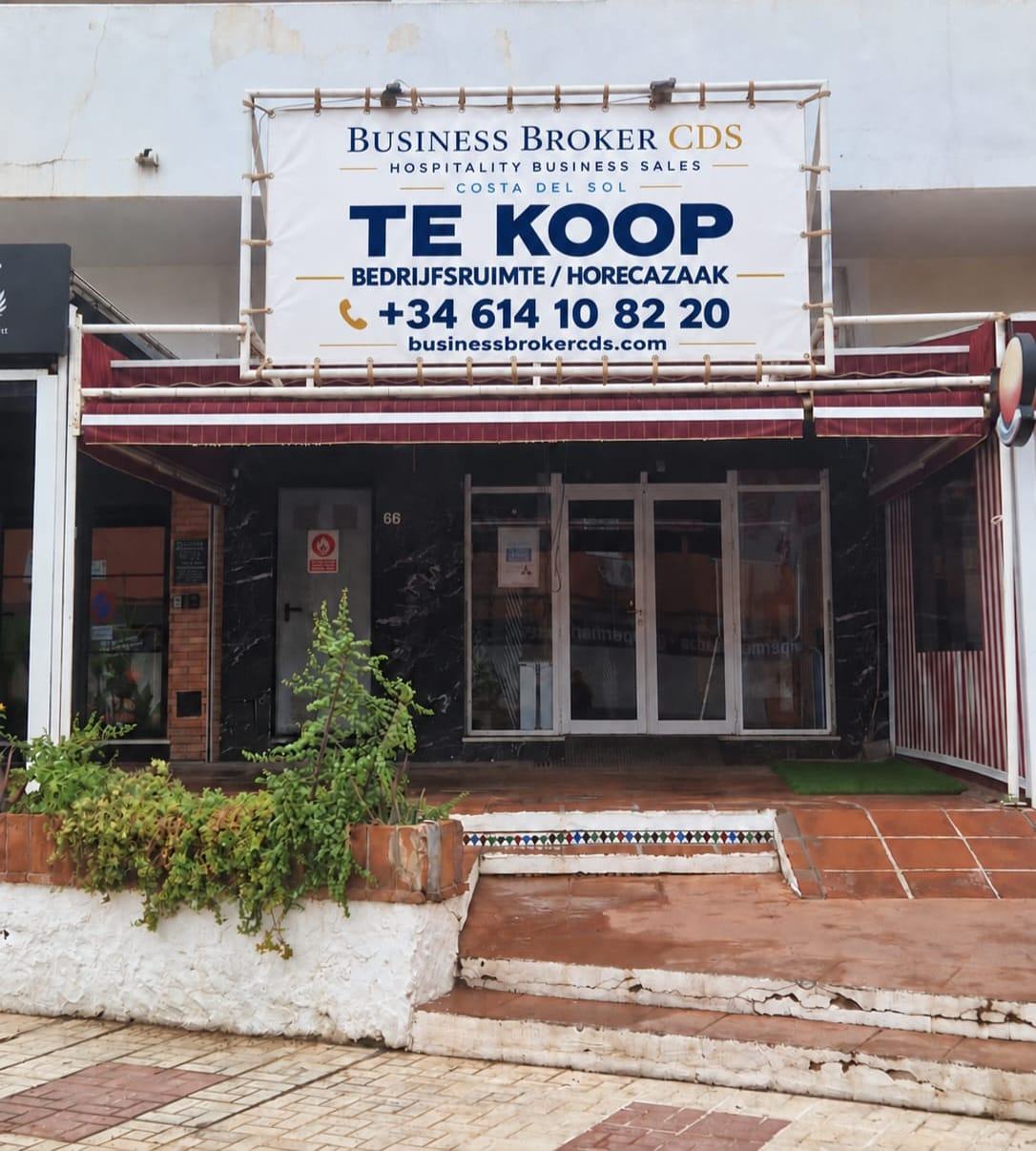 Commercial Property / Hospitality Premises for Sale or Rent – Prime Location in La Carihuela, Torremolinos